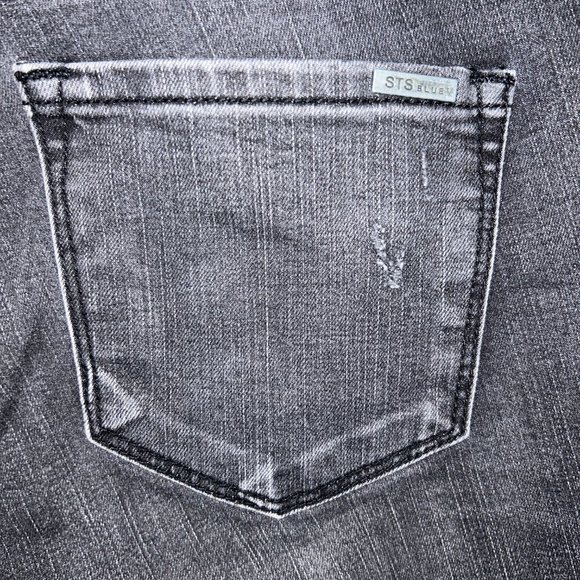 STSBlue Emma Crop 14/32 BLACK/RAWHEM/DISTRESSED - Picture 7 of 10